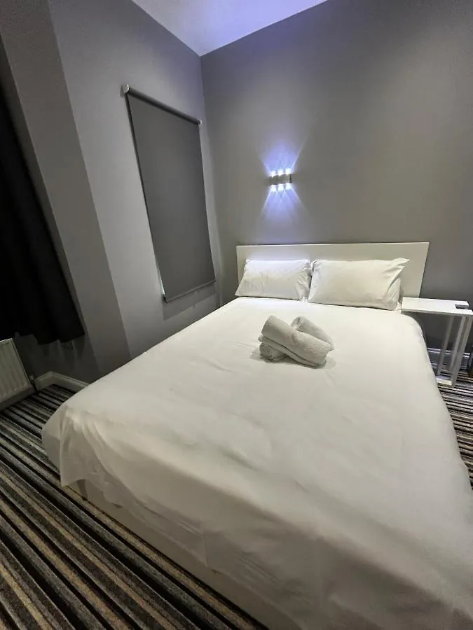 339 High Town Road Hostel Luton  0*, Luton (Bedfordshire)